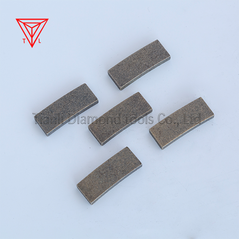 Алмазный сегмент для резки андезита