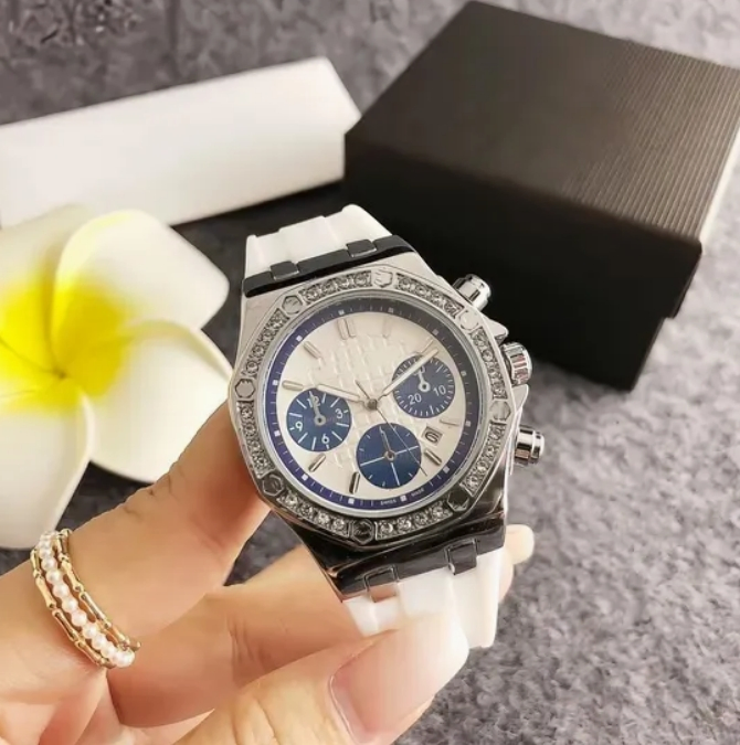 Factory Wholesale 3A-5A Super Clone Swiss Watch Ap Royal Oak Watch