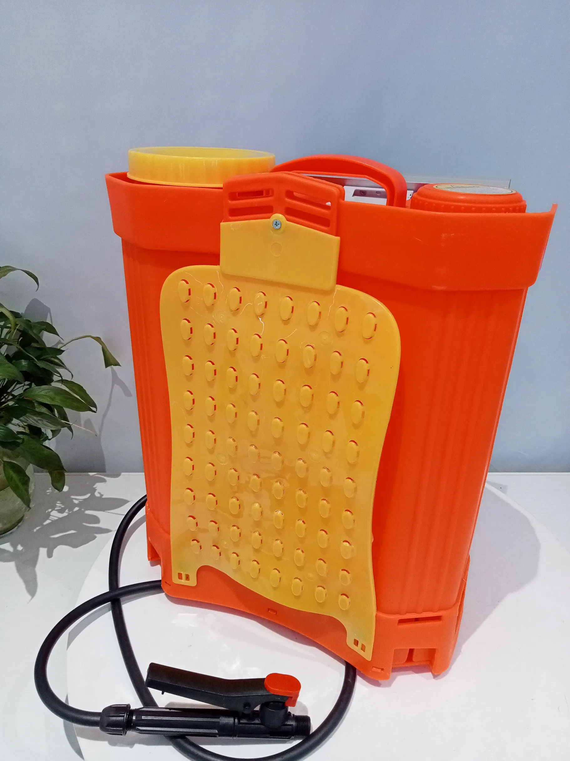 Farmguard Agricultural Power Sprayer Battery and Manual Sprayer