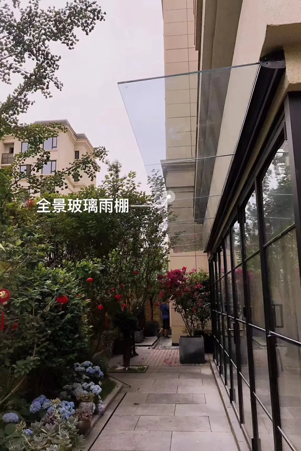 Flat Shape Cantilever Glass Canopies