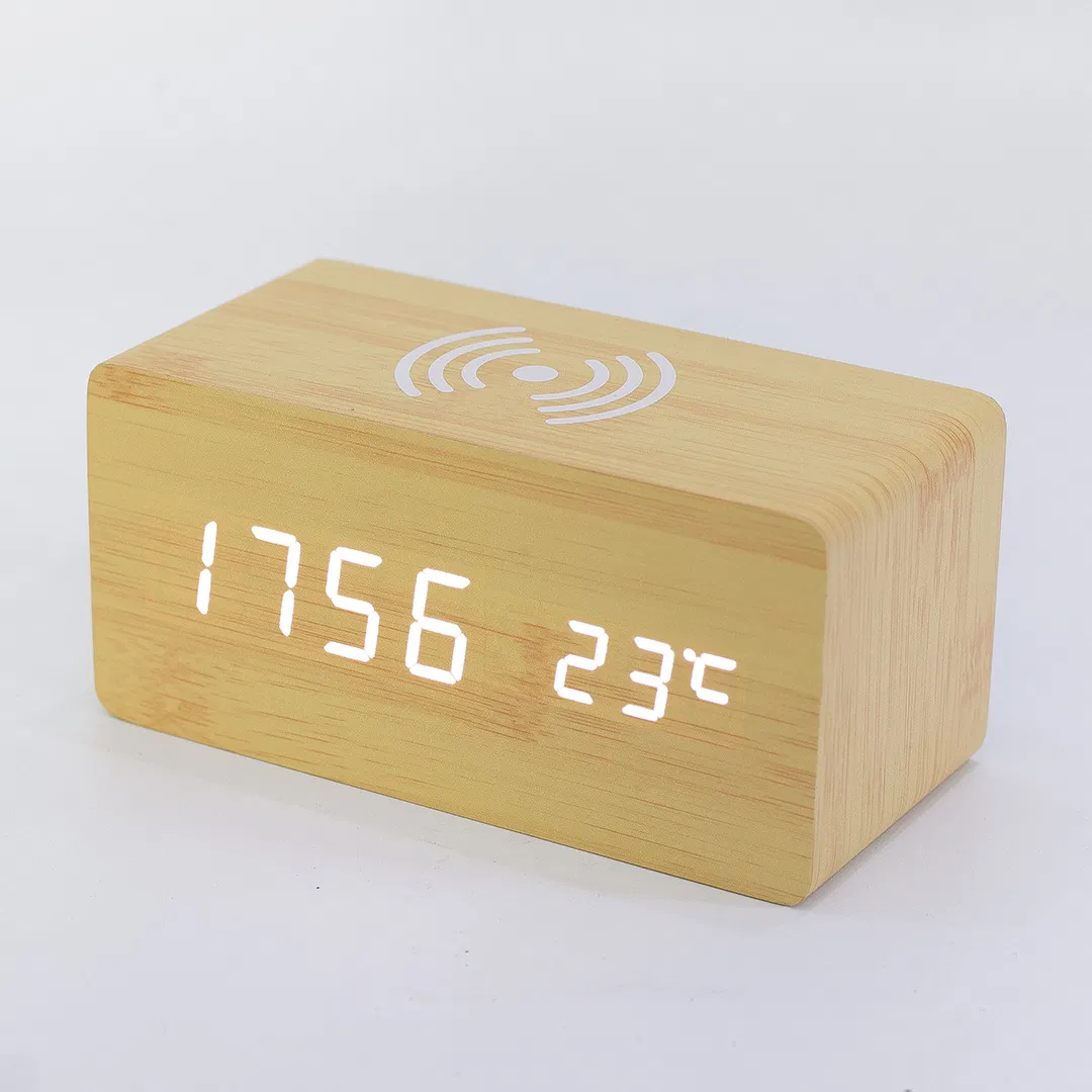 Digital Wood LED Digital Alarm Clock 10watt Qi Wireless Charger Clock for Mobile Phone