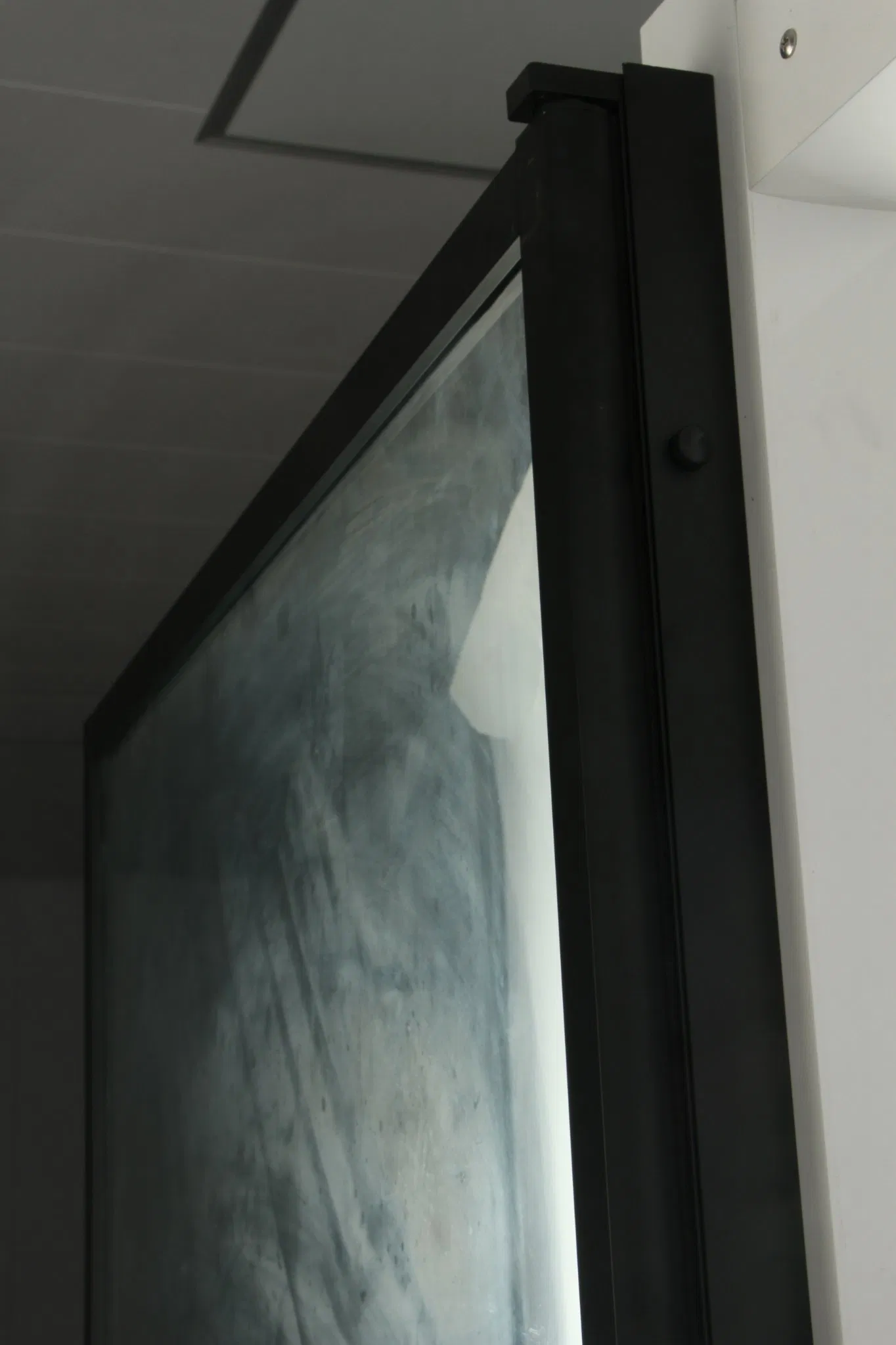 Elegant Sliding Door Shower Enclosure for Modern Bathrooms