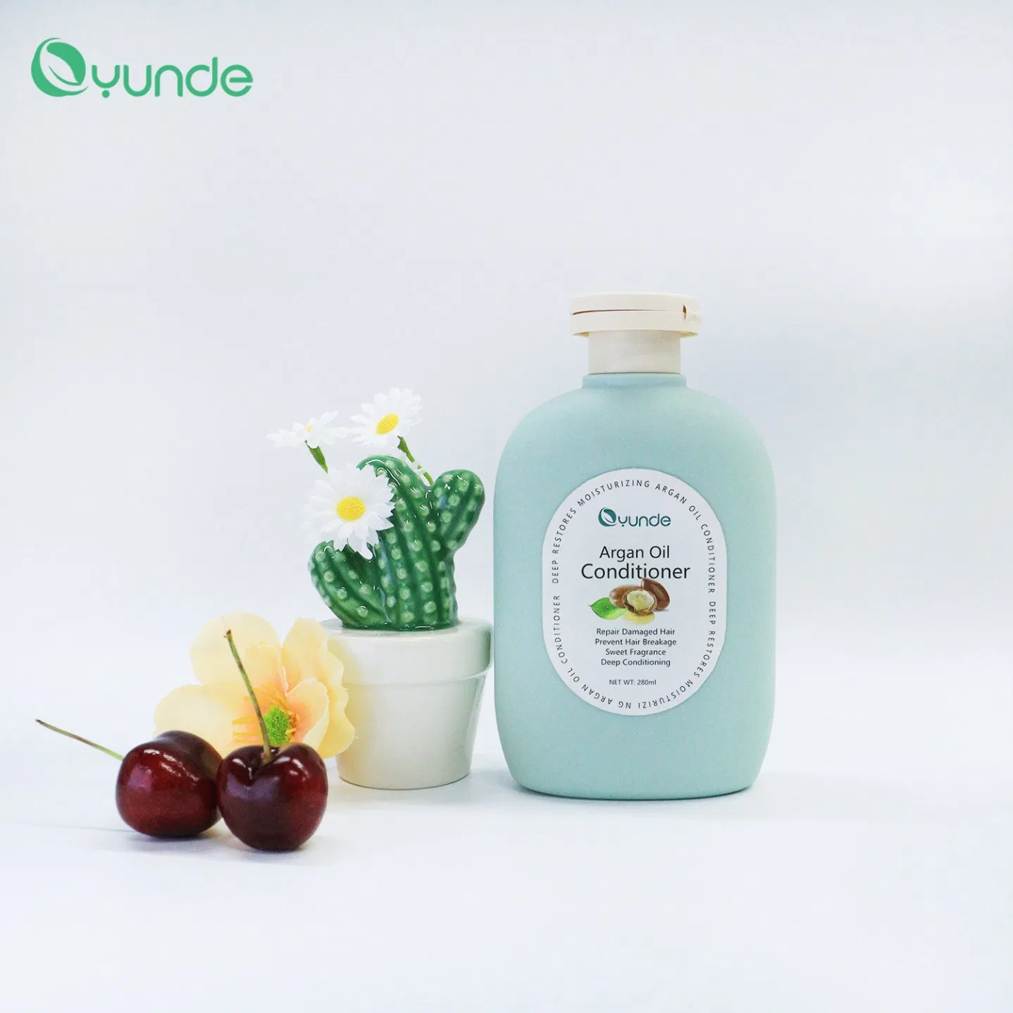 Focus on Repairing Damaged Hair with Glossy and Supple Glycerin Conditioner