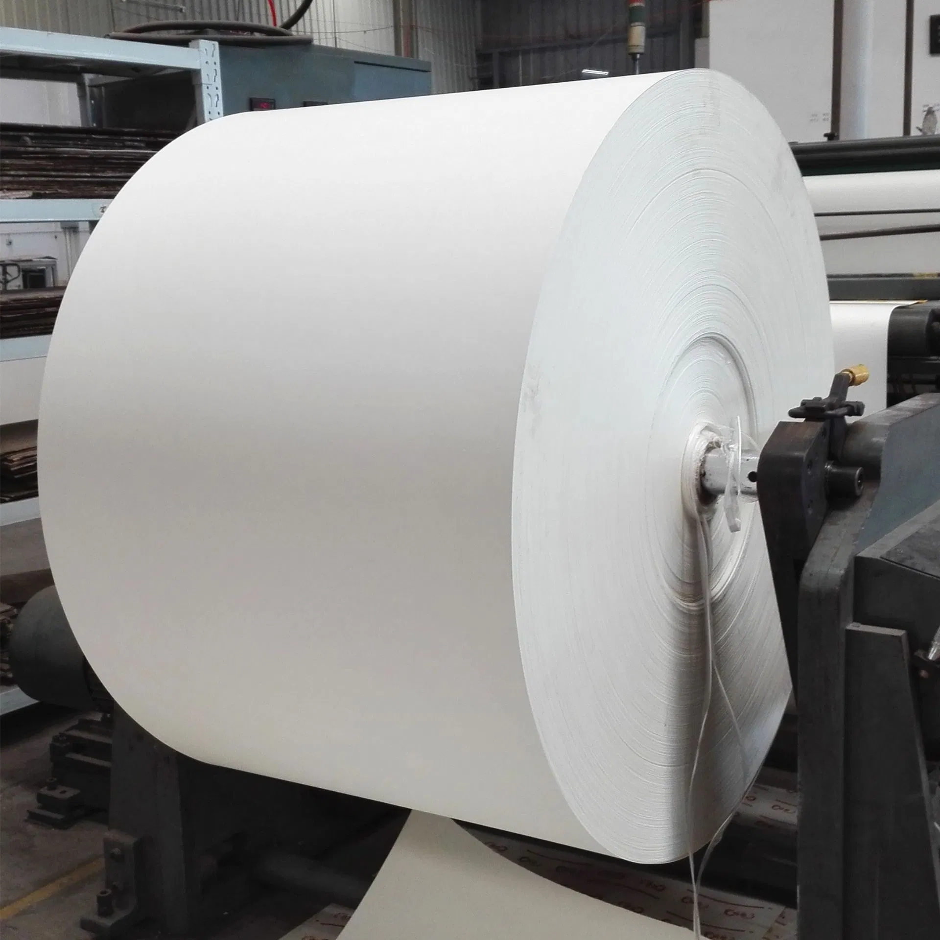 Premier Manufacturer of Virgin Wood Pulp Jumbo Rolls