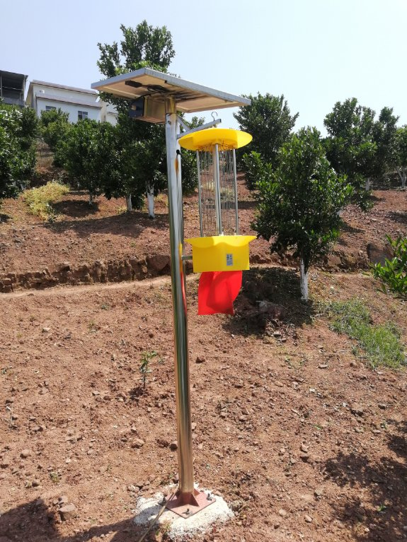 Solar Insect Killer Lamp for Agriculture Insect Pest Mosquito Fly Cockroach Moth