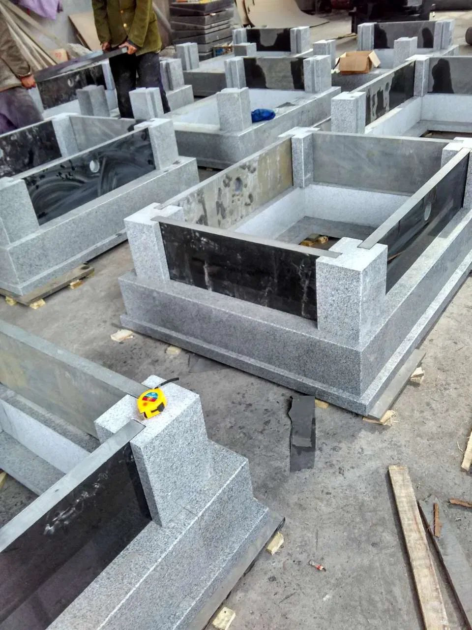 Sandwave Granite Multicolor Red Granite Big Slabs for Tombstone/ Paving