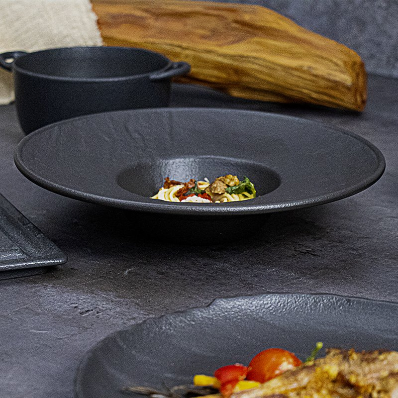 Wholesale High Grade Matt Glaze Plates Set Dinnerware Dining Ceramic Dinnerware Set