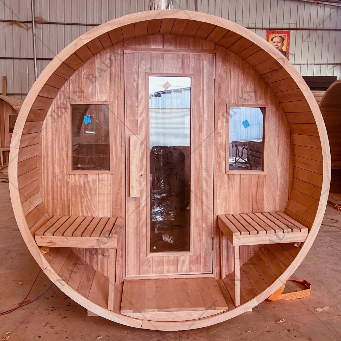 Infrared Sauna Red Cedar Barrel Sauna with Panoramic Views Outdoor Sauna Dry Sauna Room Wood-Burning Stove