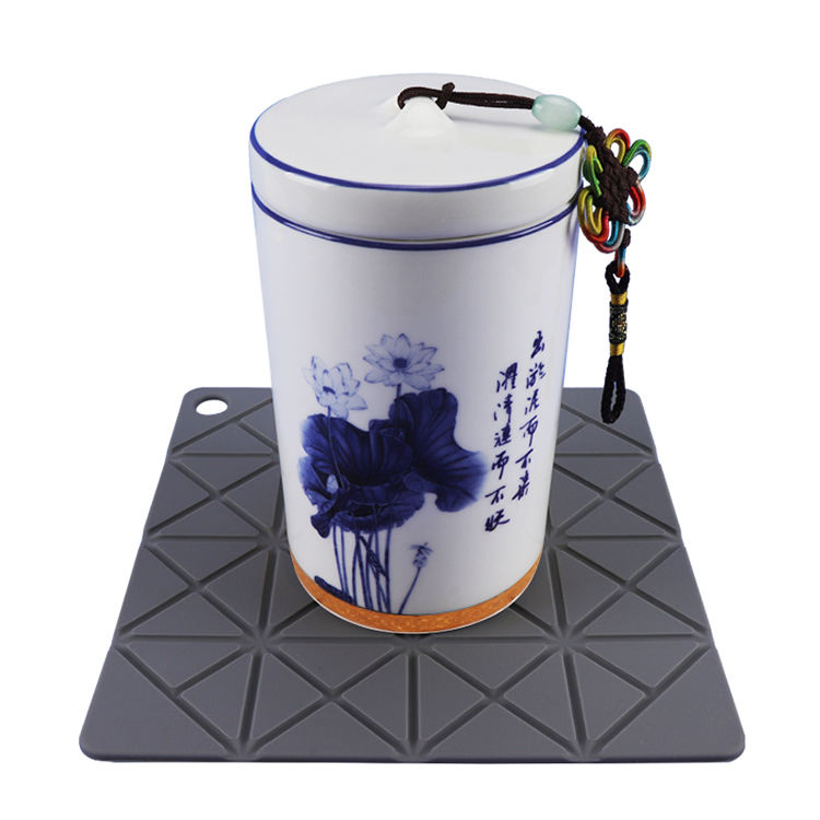 Silicone Trivet Place Mats Non Slip Heat Resistant Kitchen Dinner Table Mat