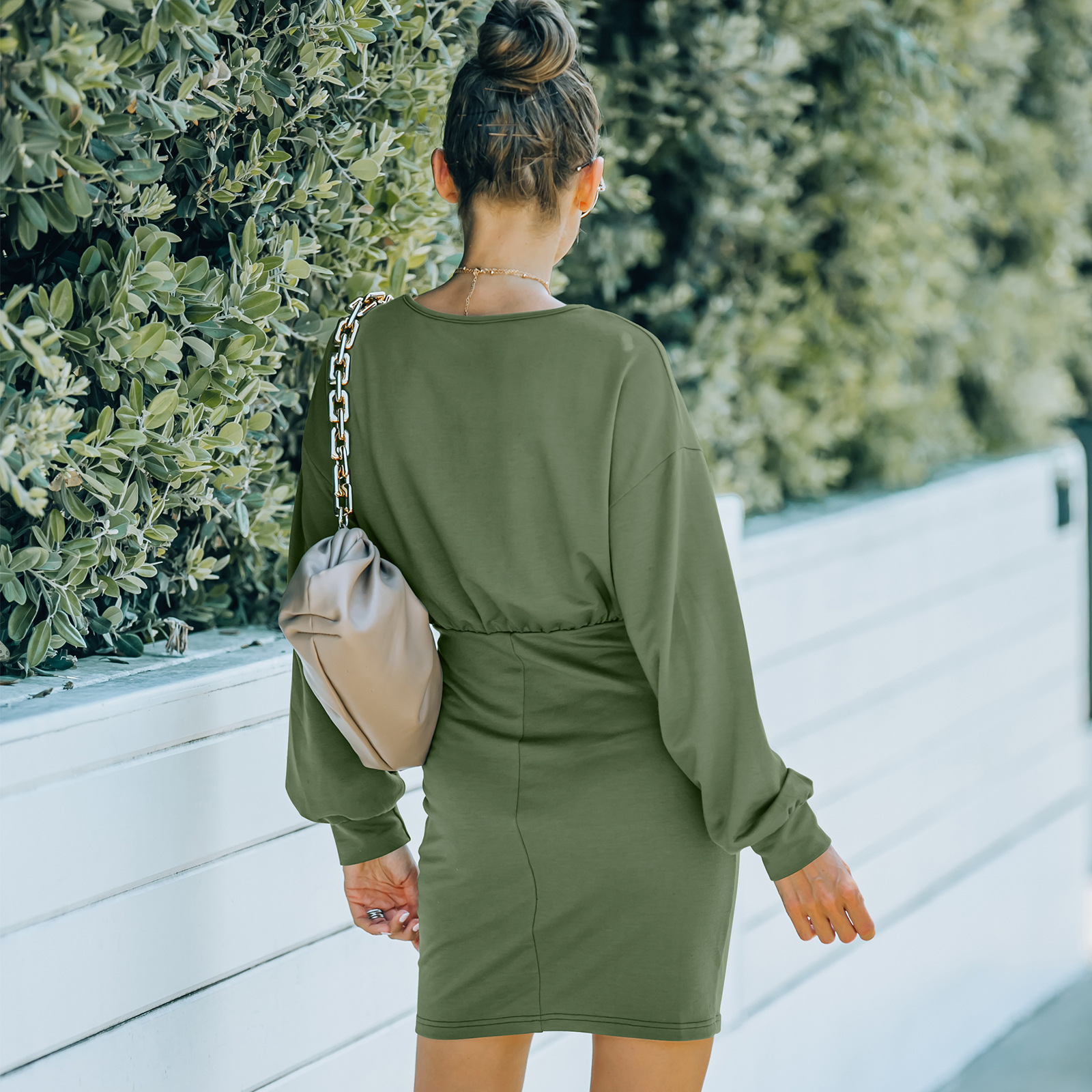 Платье женское облегающее длинный рукав