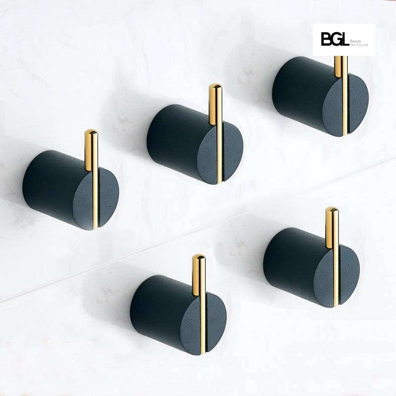 Крючок для полотенец настенный круглый Black Gold