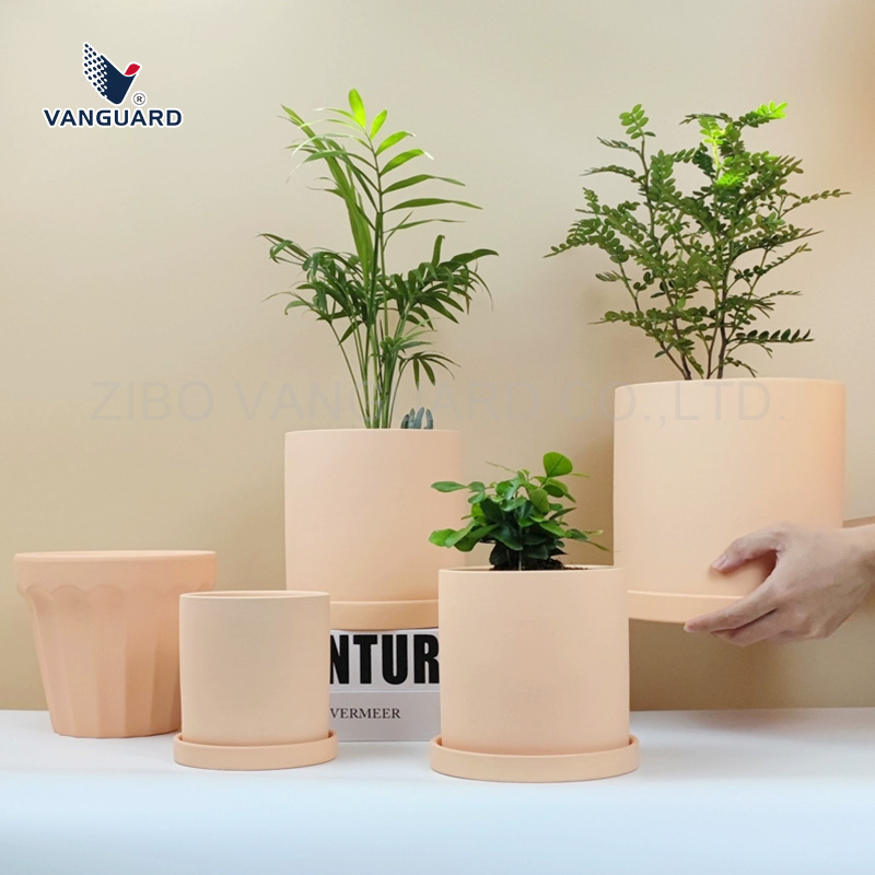 Wholesale Home Decoration Porcelain Small Pot Planter Classic Indoor Outdoor Plant Pot Ceramic Flower Pot for Garden Decoration