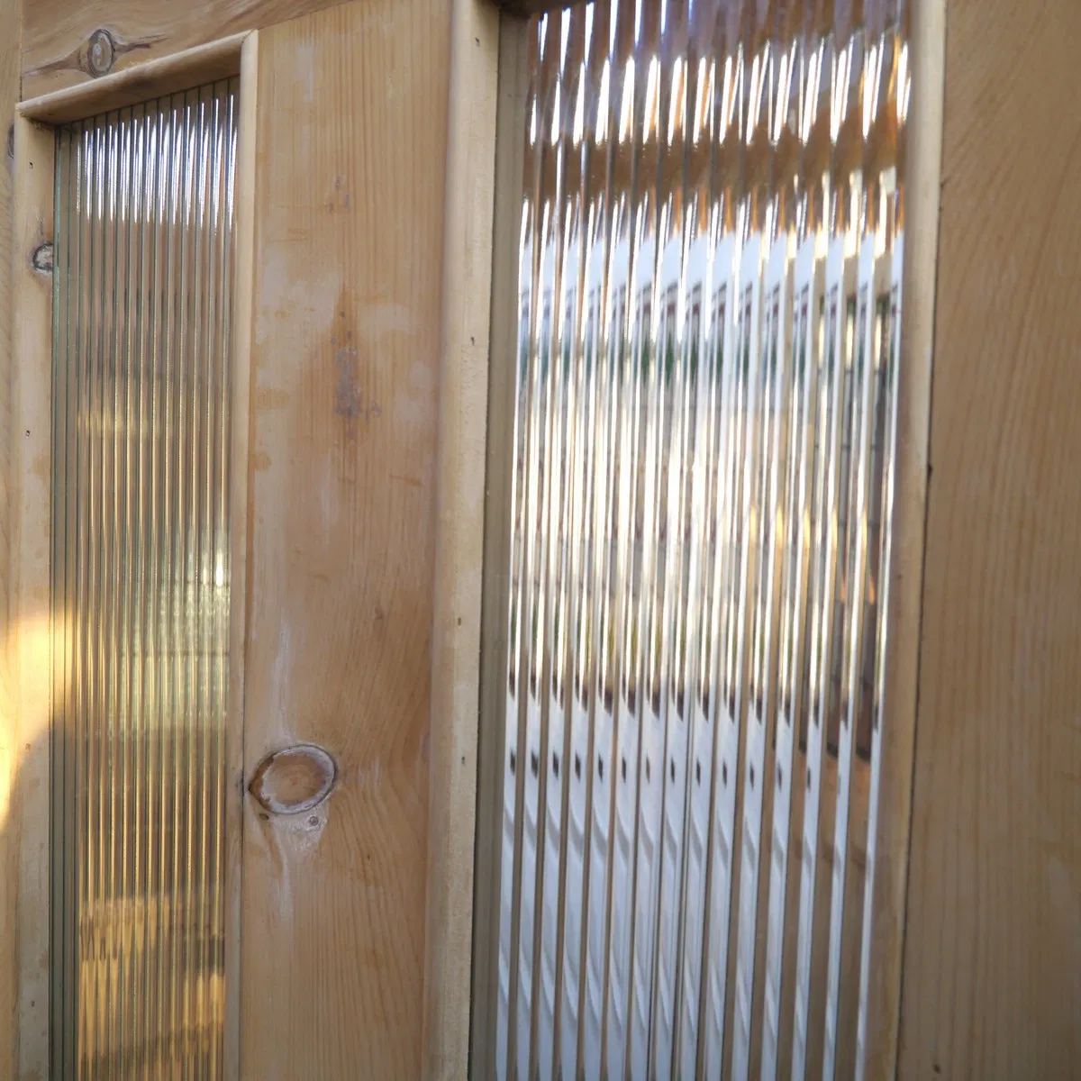 Decorative Transparent Tempered Ribbed Reed Wave Fluted Glass/Art Figured Textured Sheet Glass/Pattern Glass Panel