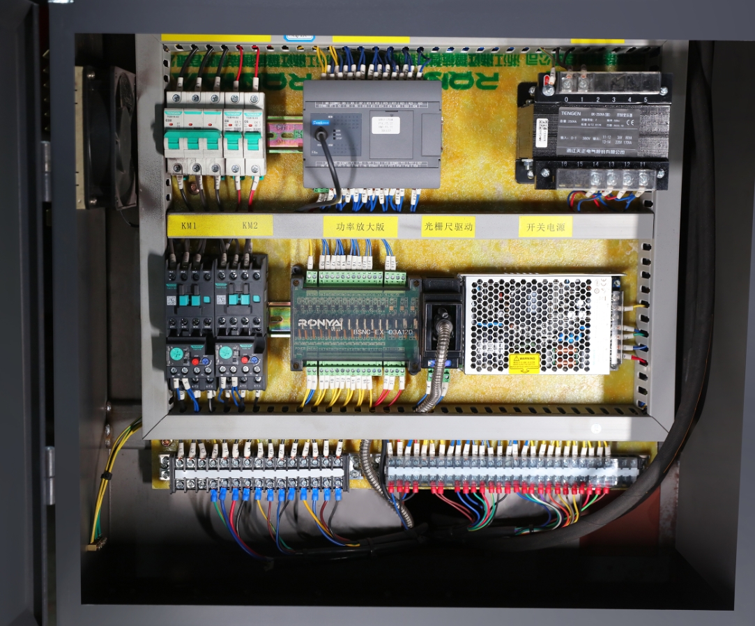 Ленточная пила по металлу ручная стандартная CE