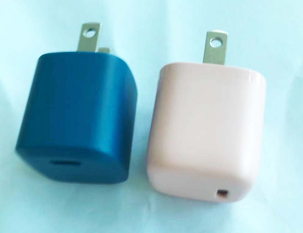 Зарядное устройство Youkos 20W USB-C для iPhone 12