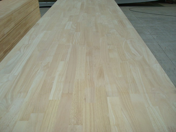 A Grade Rubberwood Finger Jointed Board (Worktops)