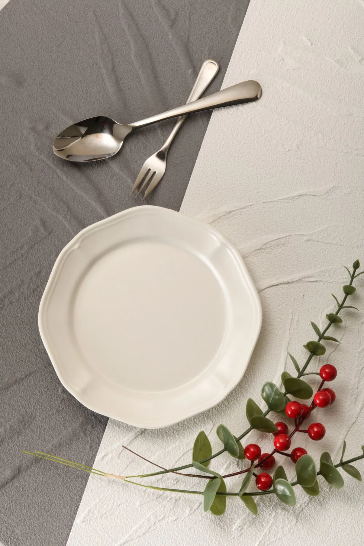 Premium Melamine Cake Dessert Snack Serving Round Dinner Plate for Christmas