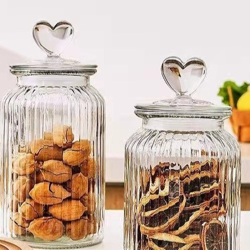 Wholesale High-Borosilicate Glass Airtight Storage Jars with Heart Lids