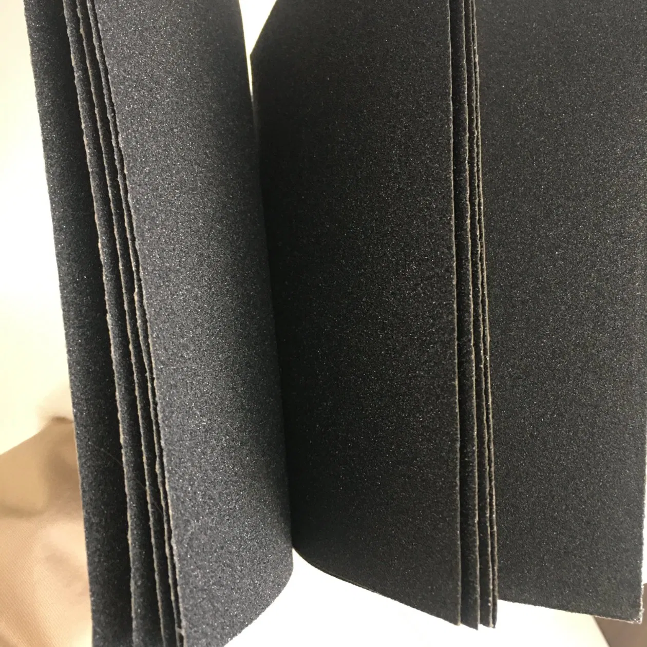 Wear-Resisting Carborundum Sanding Paper with Factory Price as Tile Tool