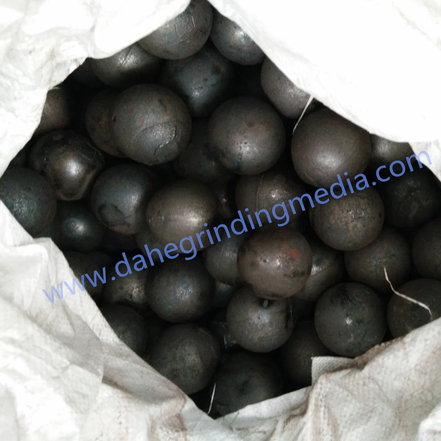 Dia. 1"-5" High Chrome Casting Grinding Ball in Ball Mill for Metal Mines and Cement Plants
