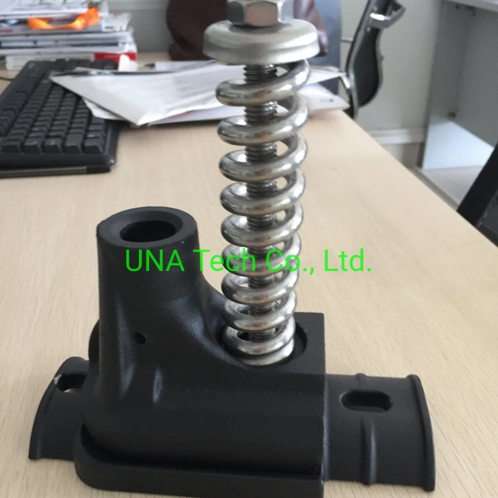 Outdoor City Road Fiberglass Rods Spring-Loaded Street Ad Light Pole Banner Bracket