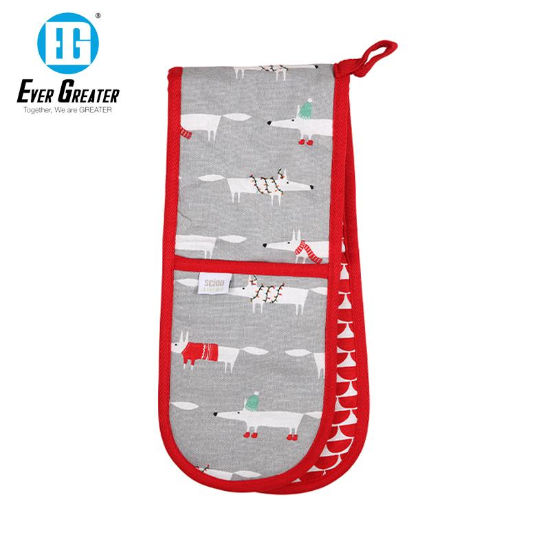 Premium Custom Christmas Oven Mitts High-Quality Cotton Oven Gloves Set with Unique Prints Festive Kitchen Accessories
