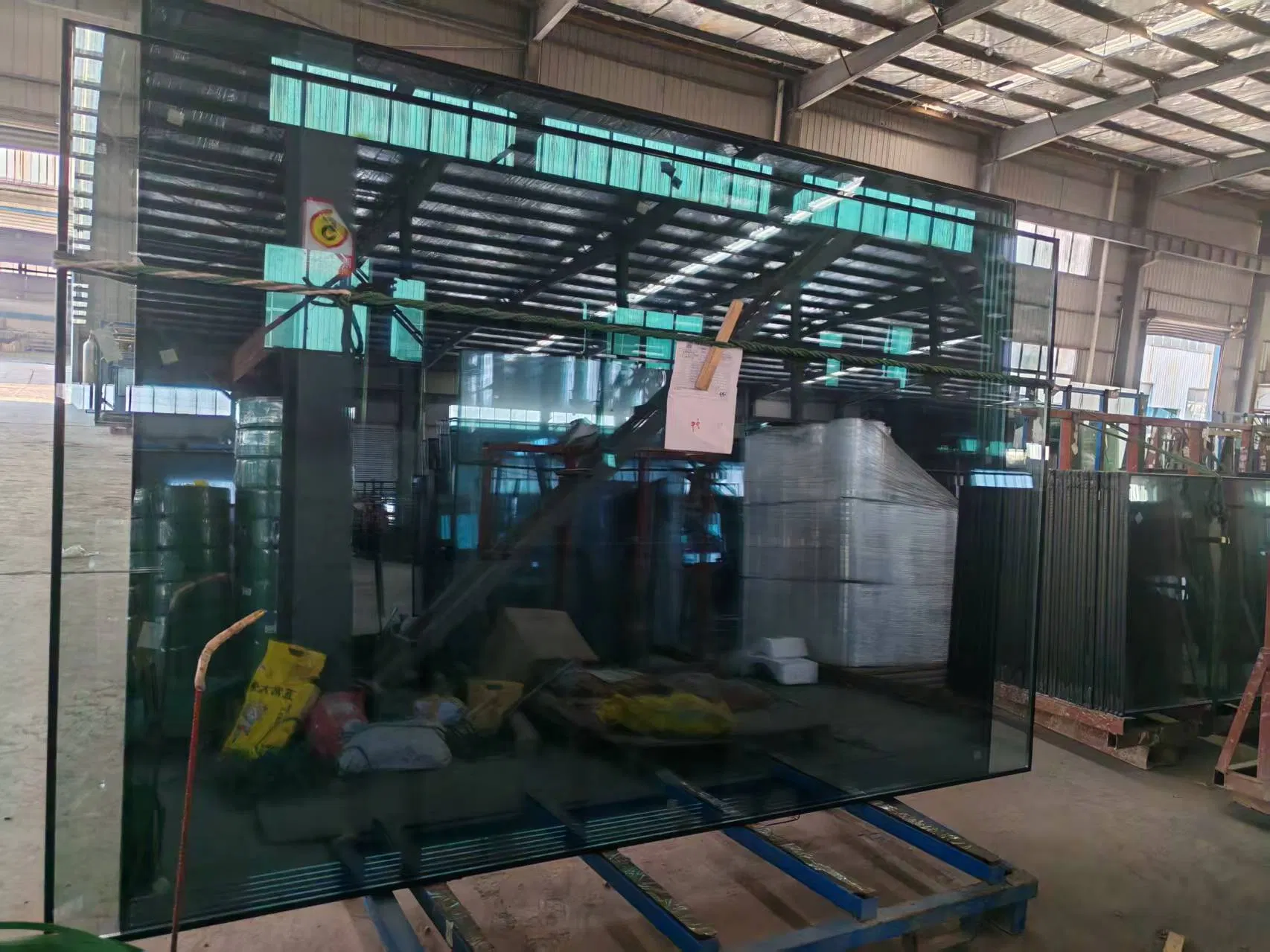 Ultra-Thin Float Glass 1.5mm 1.8mm 2mm for Modern Architectural Glazing and Interior Design