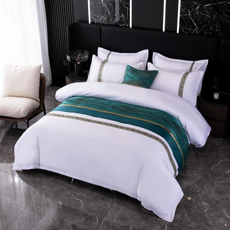 Molee Custom Microfiber Cotton Queen King Size Bed Sheets Webbing Embroidery Quilt Cover Pillowcases Bed Set Bed Flag Guangdong Hotel Bedding Set