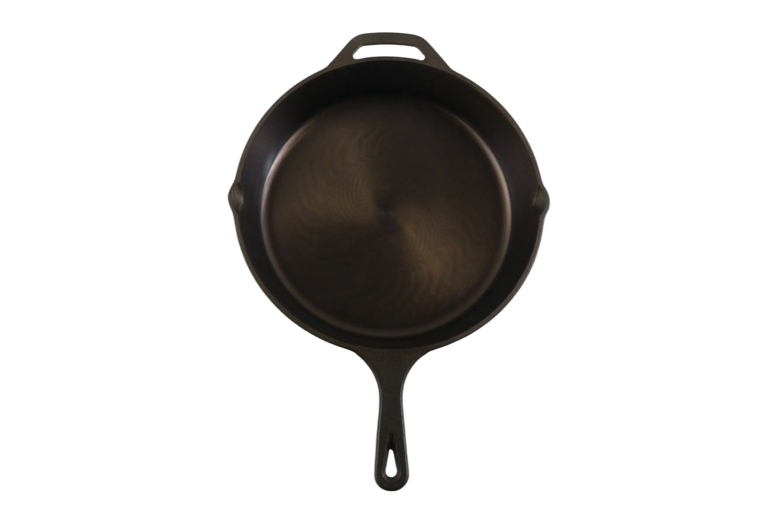 Чугунная сковорода с одной ручкой, предварительно прокаленная