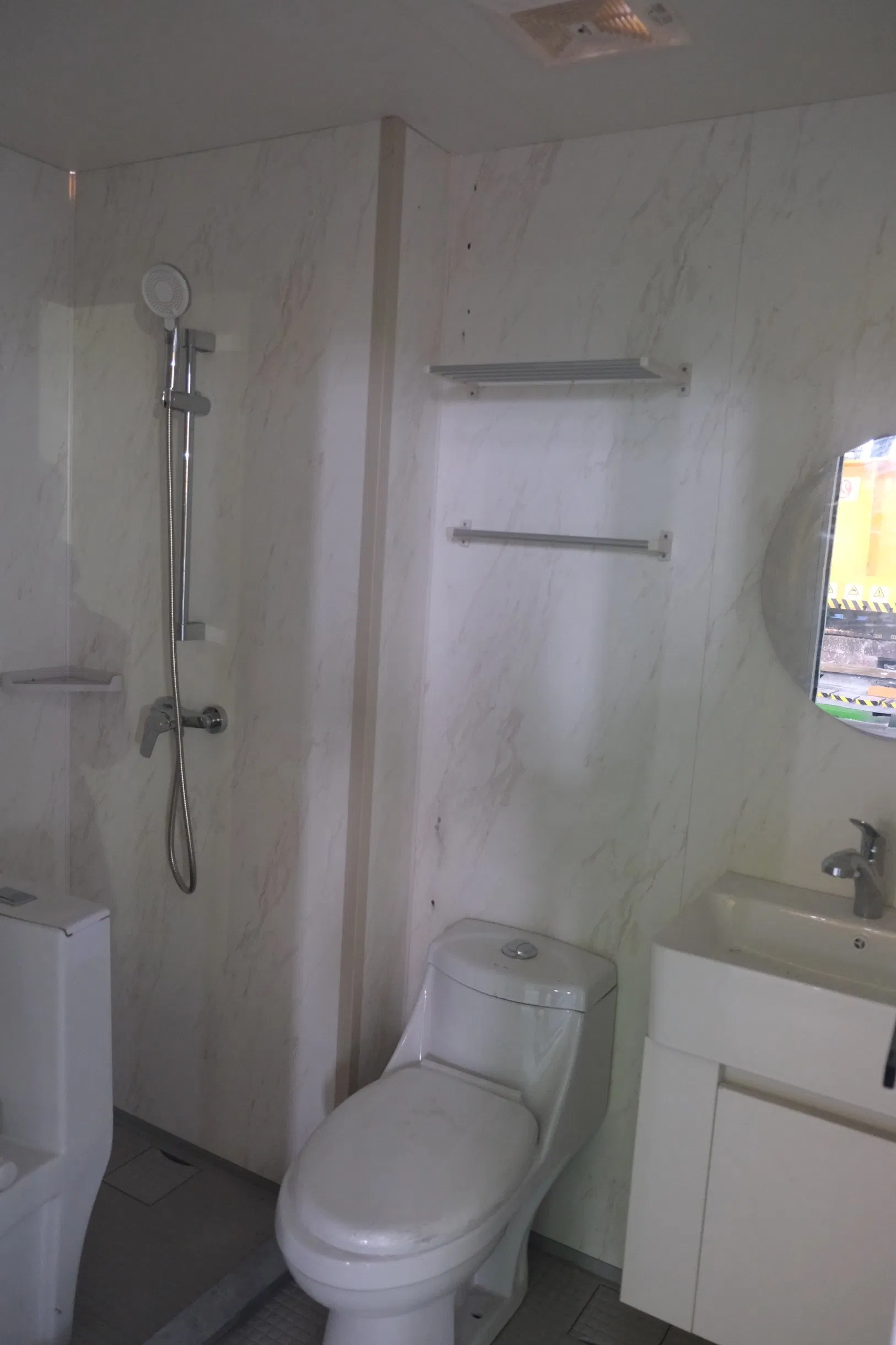 Hubei Tongnai Composite Materials Quick Drainage, Safe and Anti-Slip Model Set - Integrated Bathroom