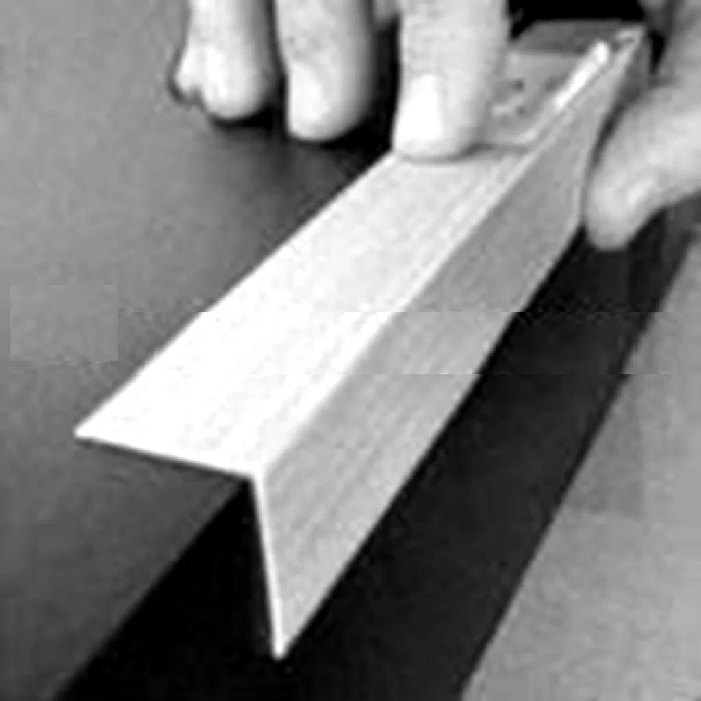 Hot Sale L Shaped PVC Profile Wall Edge Corner Guard for Flooring