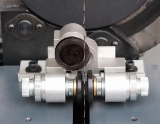 Ленточная пила по дереву 711 мм (28 дюймов) MJ3470