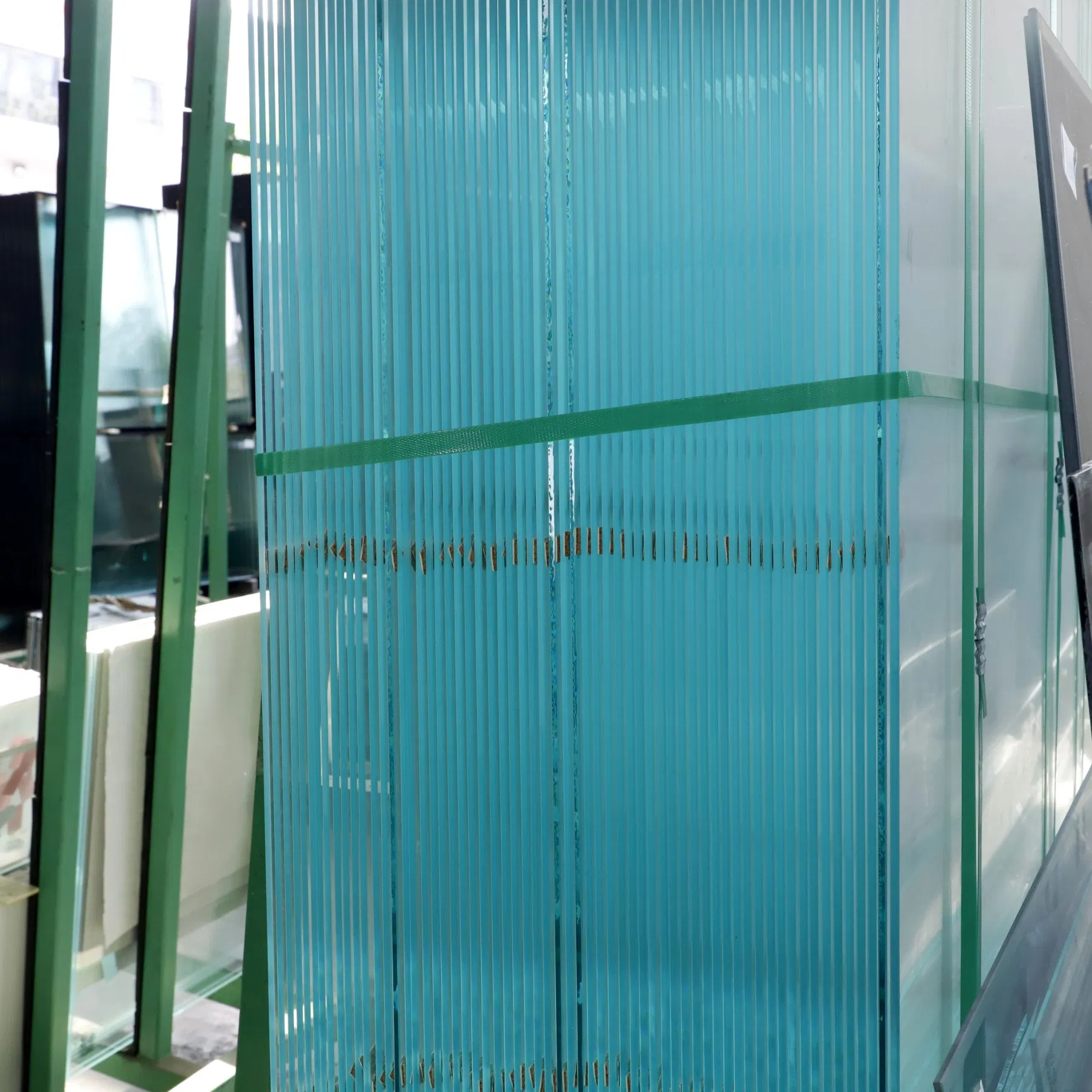 Jingcheng 6mm Toughened Glass with SGS/CCC/ISO9001 Certification, 1830*2440 Size