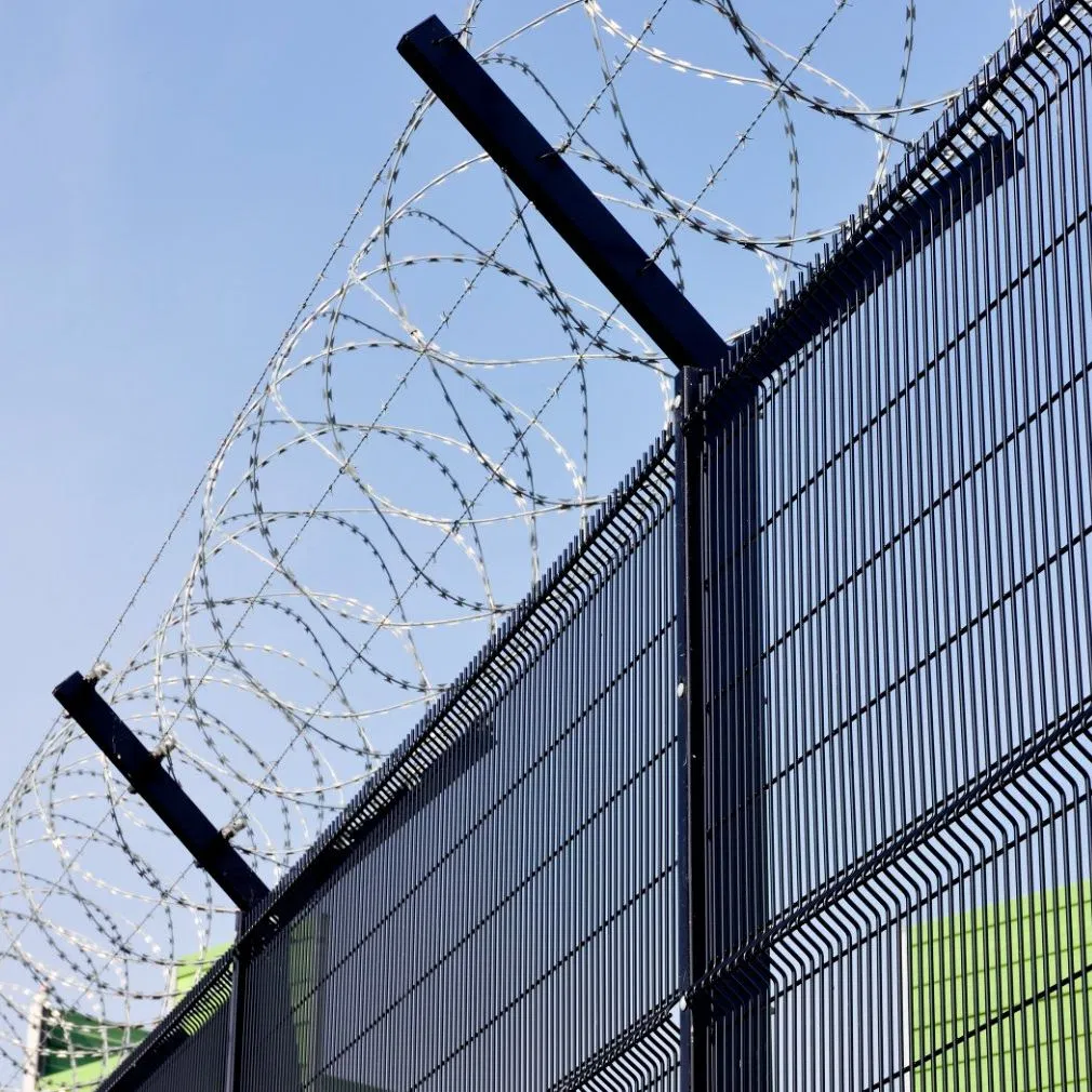 Hot Sales Production Wire Welded Mesh American Airport Fence