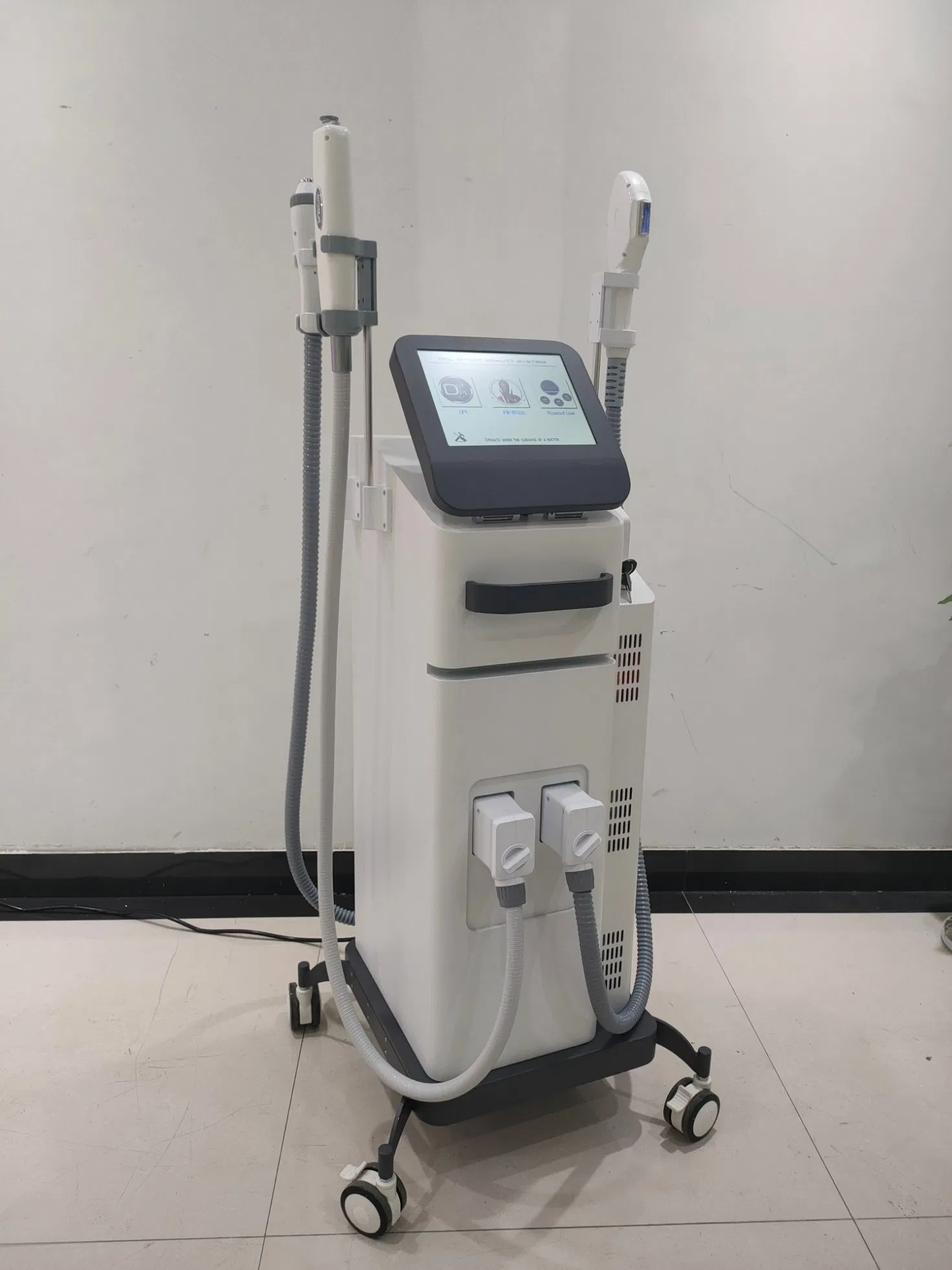 Professional IPL Machine with Cooling Technology Dpl + RF + Laser 3-in-1 System - Safe for All Skin Types with 532nm/1064nm/1320nm Wavelengths
