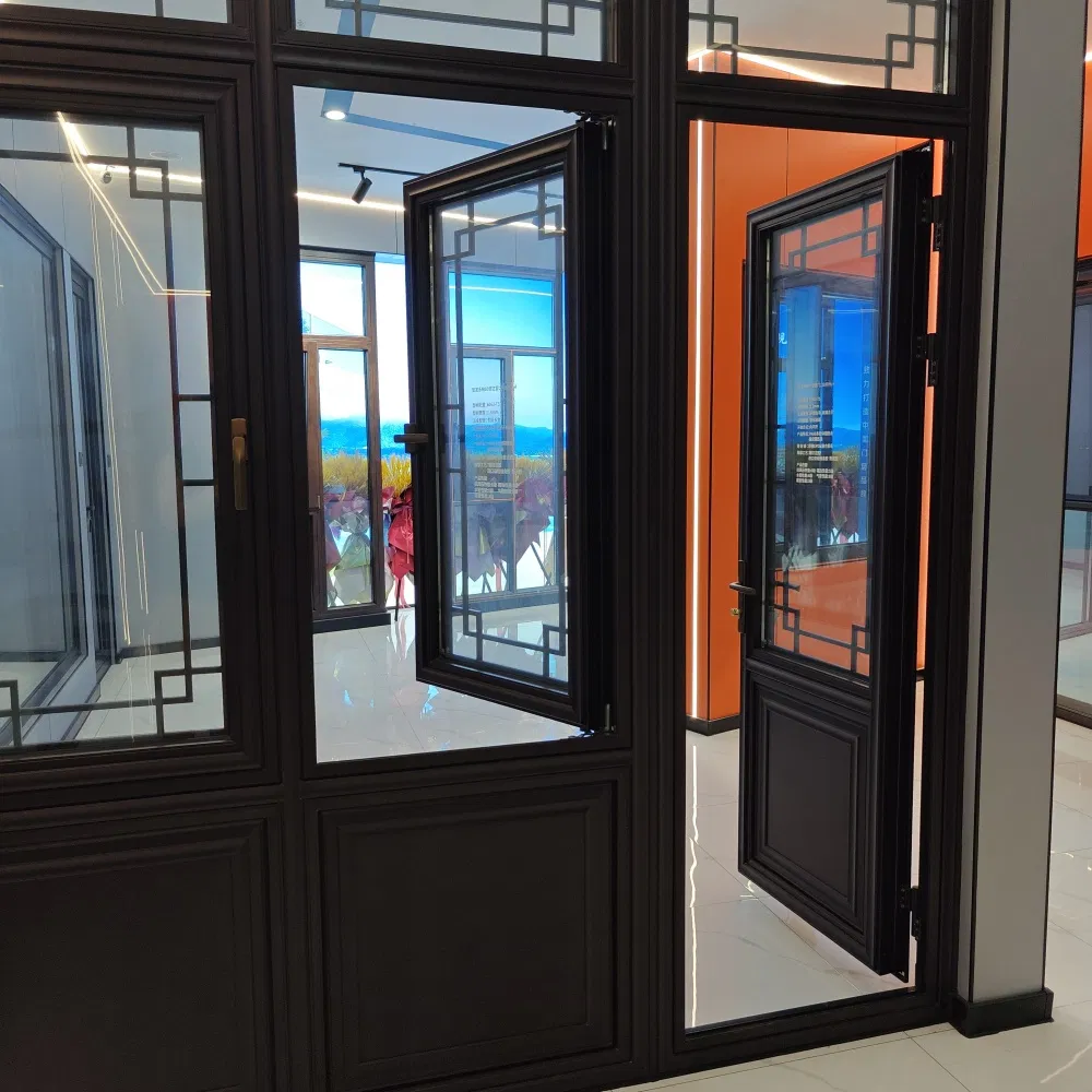 Traditional Chinese Pattern Antique Window with Composite Aluminum Wood Frame for Courtyards