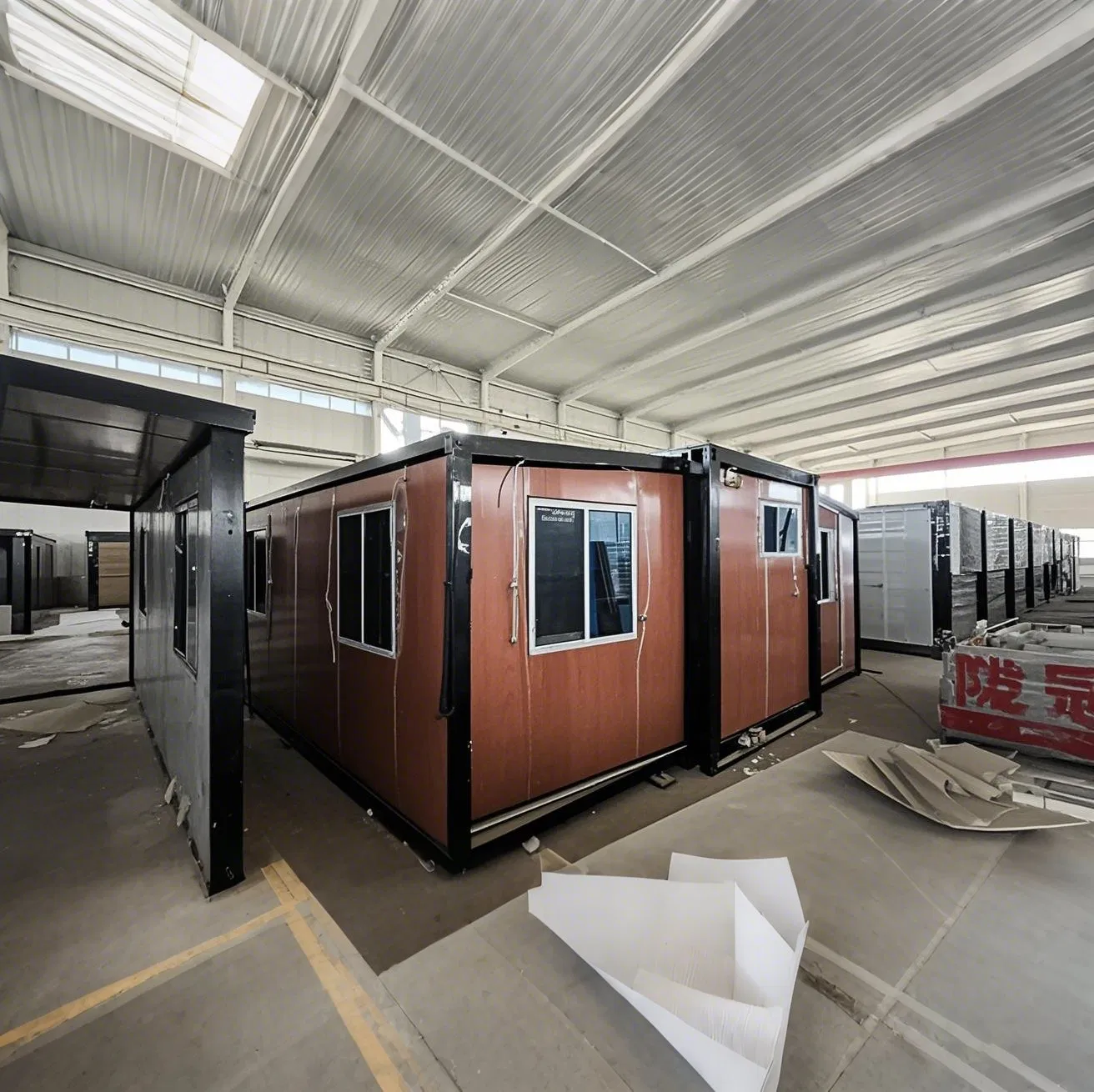 Modular 40FT Prefabricated Expandable Container House Movable Prefab Foldable Office Container Home with 2 Bedrooms