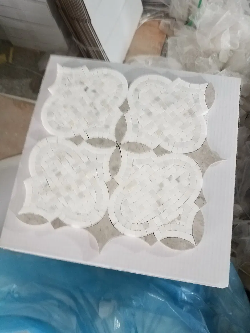 Белые мраморные мозаичные плитки для ванной