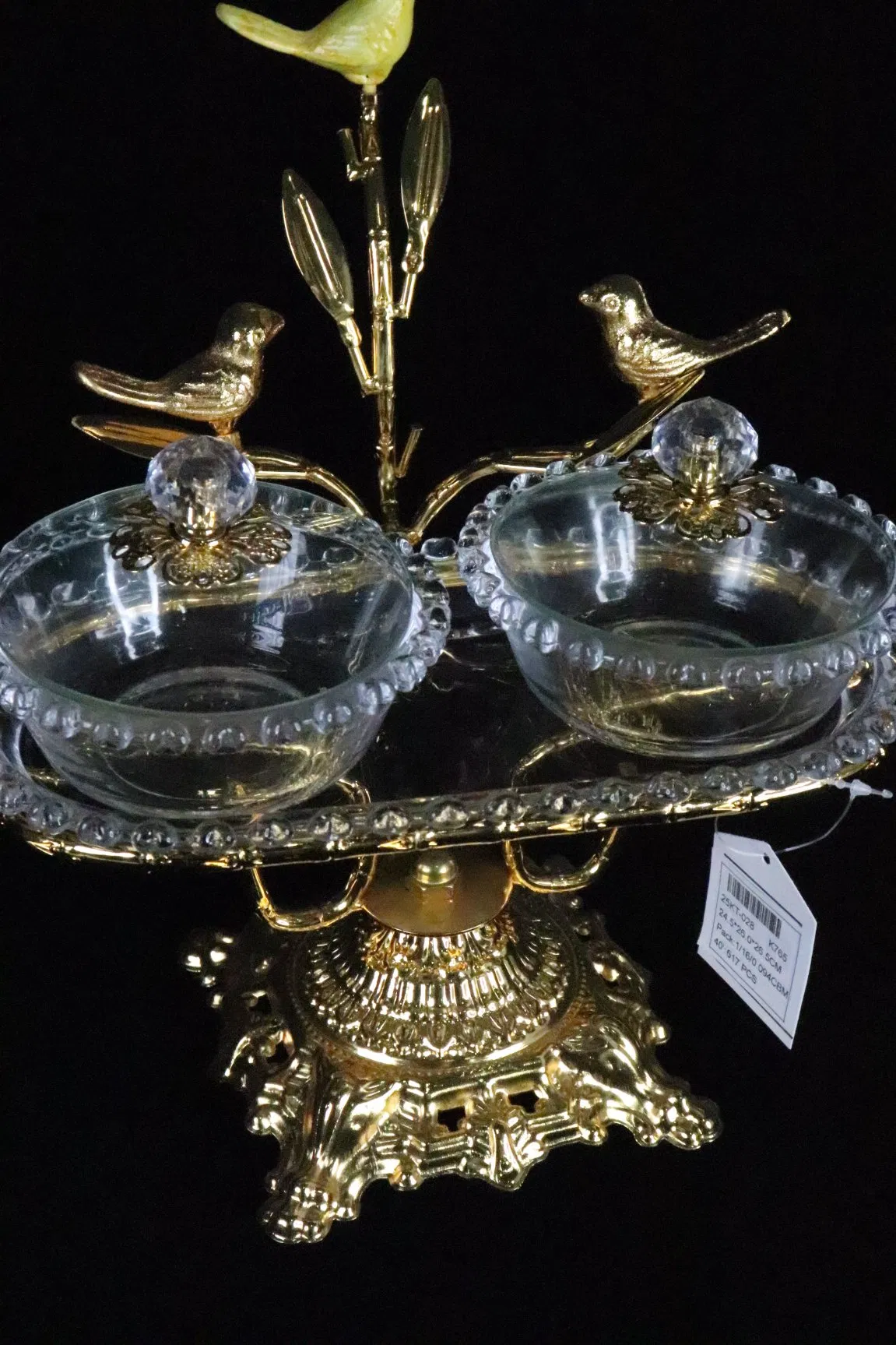 Multi Functional Wrought Iron with High Transparency Glass Bowl Set Suitable for Various Occasions