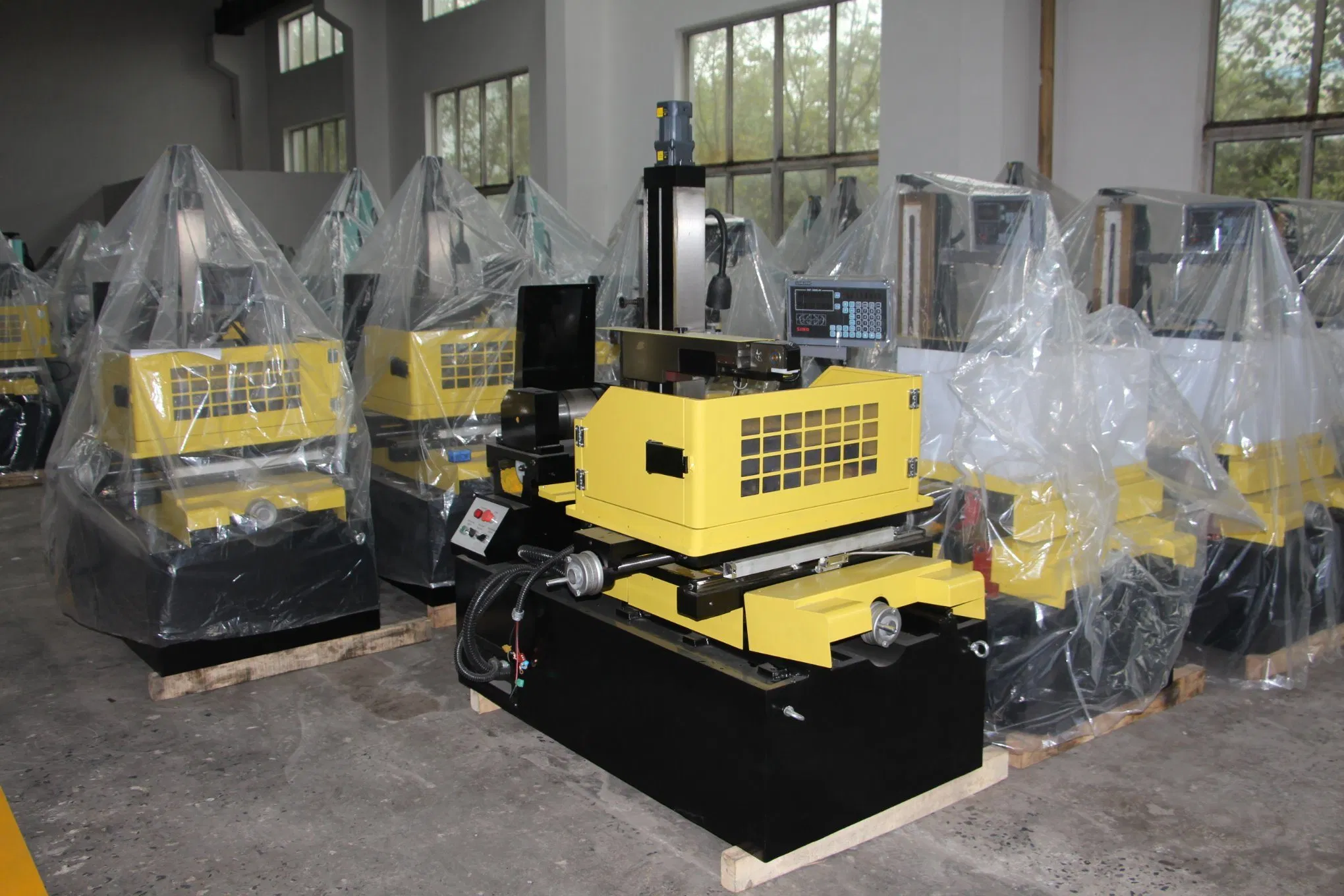 Шлифовальный станок для тормозных дисков SJ621D