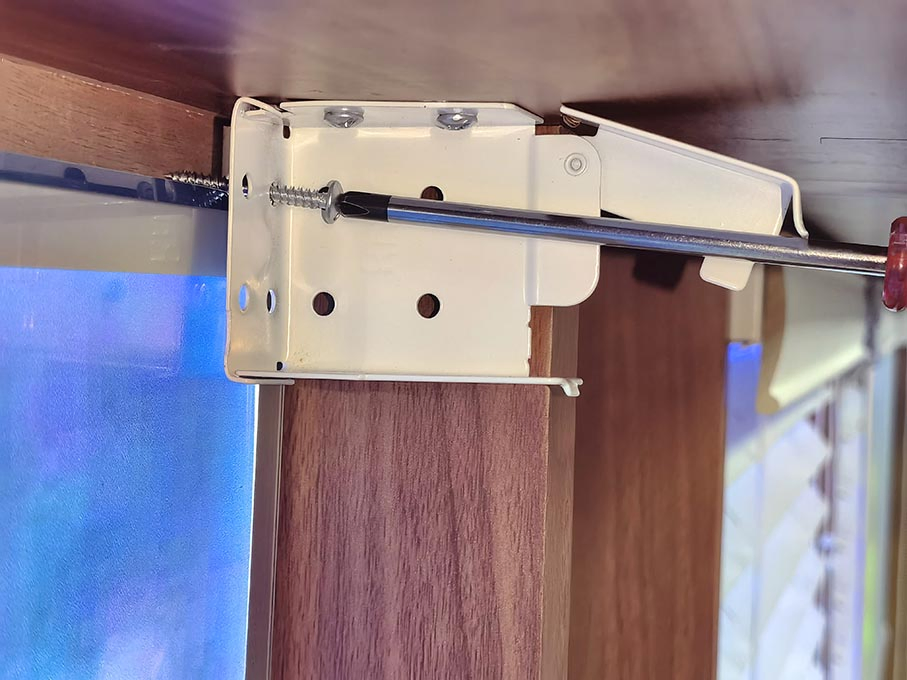 1inches/2inches Window Blind Accessories Combination of Box Mounting Brackets in White