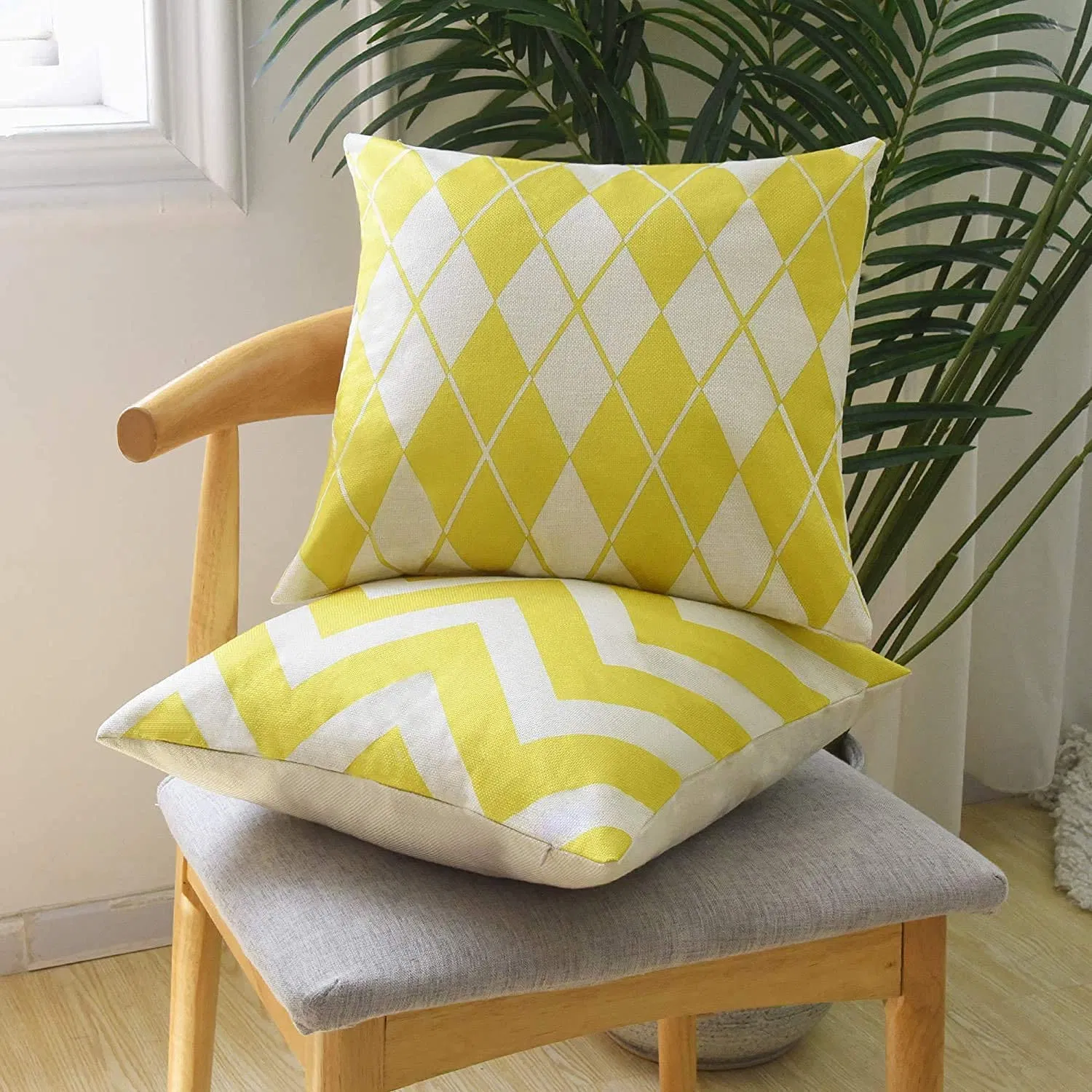 Geometric Abstract Triangle Strip Modern Pillow Cushion Cover