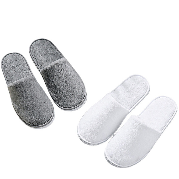 Wholesale Disposable Hotel Guest Bedroom Velvet SPA Hotel Slippers for Bride Logo