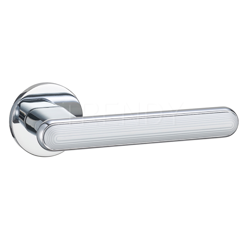 Wenzhou Factory PVD Gold Handle Hardware Interior Wooden Door Lock Zinc Alloy Lever Door Handles (Z6240-ZR33)