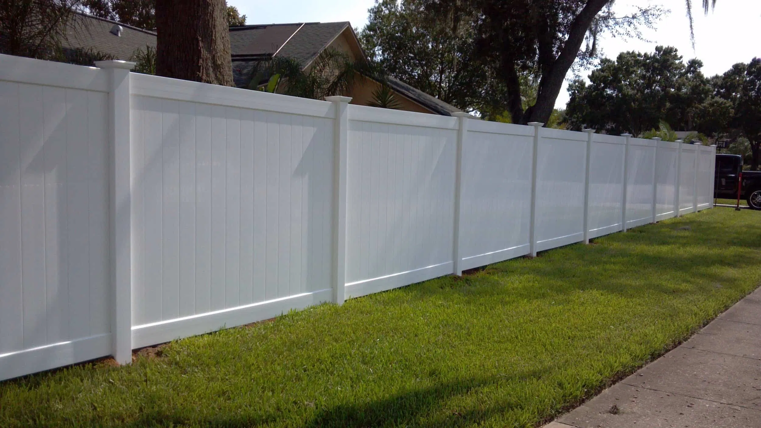 Manufacturer High Quality Customized UV Proof Cheap PVC Vinly/ Plastic Privacy Fence