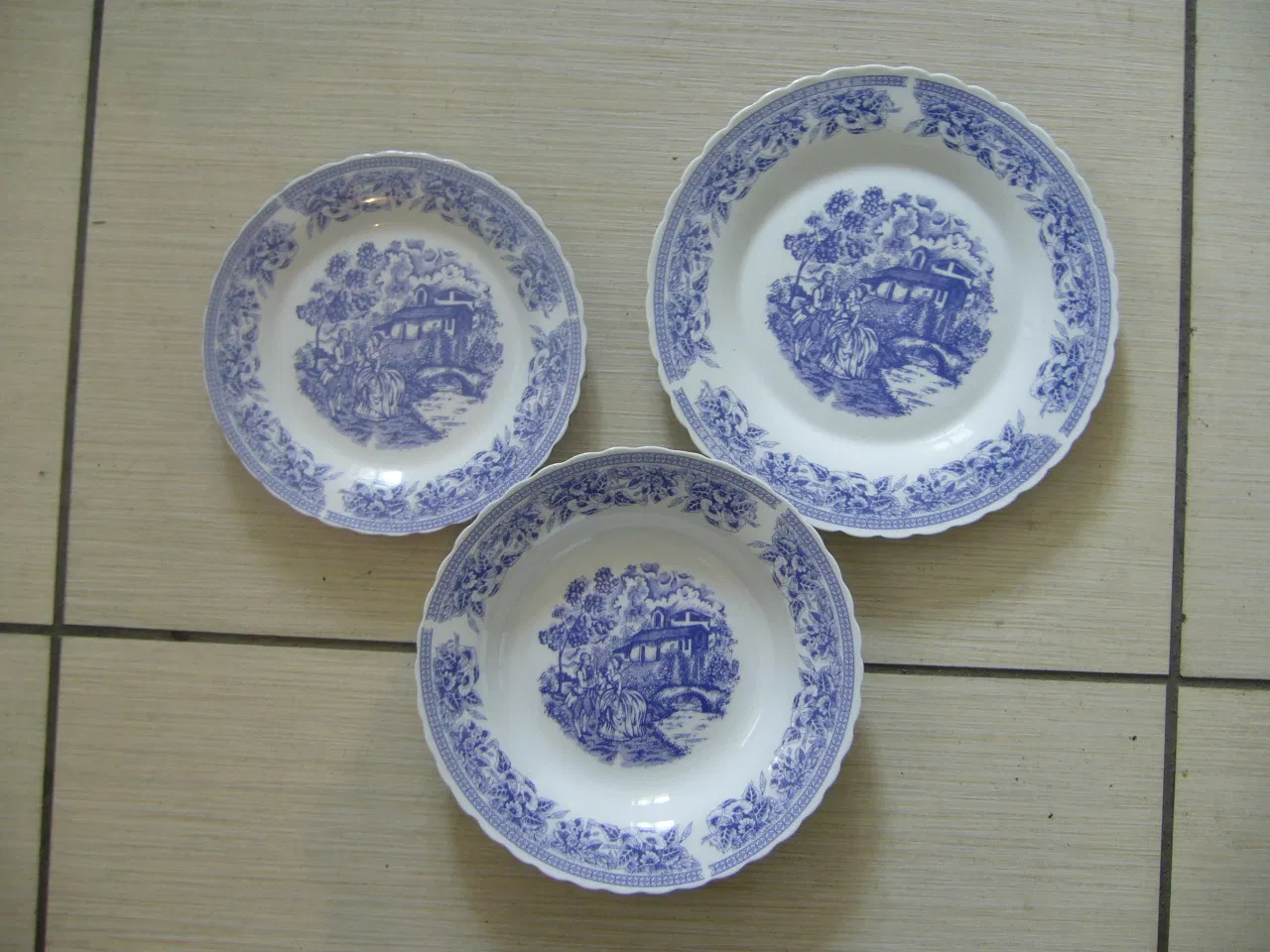 7.5"10.5"8" Dinner Meat Dessert Plate with blue Design Porcelainware Ceramics Tableware