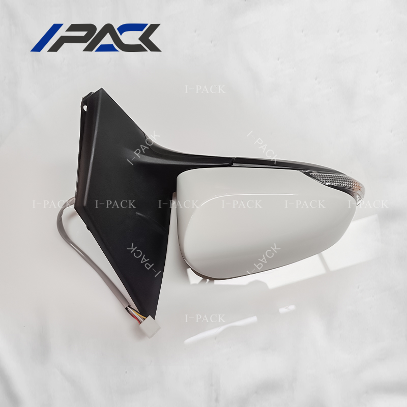 Боковое зеркало для Toyota Corolla 2017 (7 контактов, с подсветкой и обогревом)