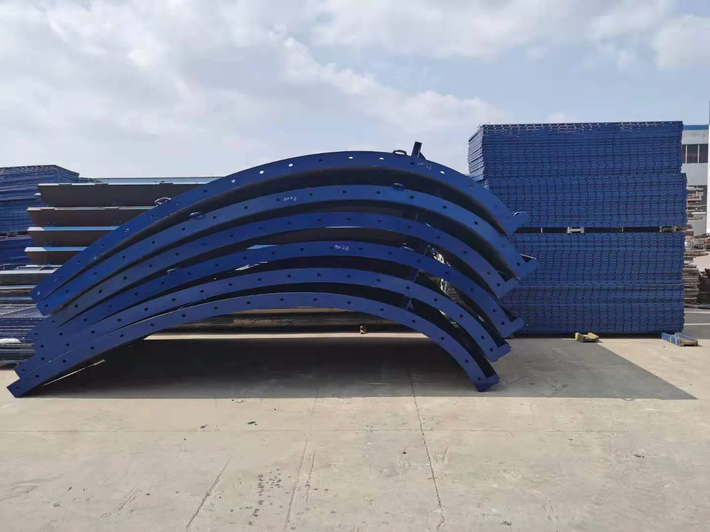 Lianggong Steel Formwork for Walls Columns Slabs