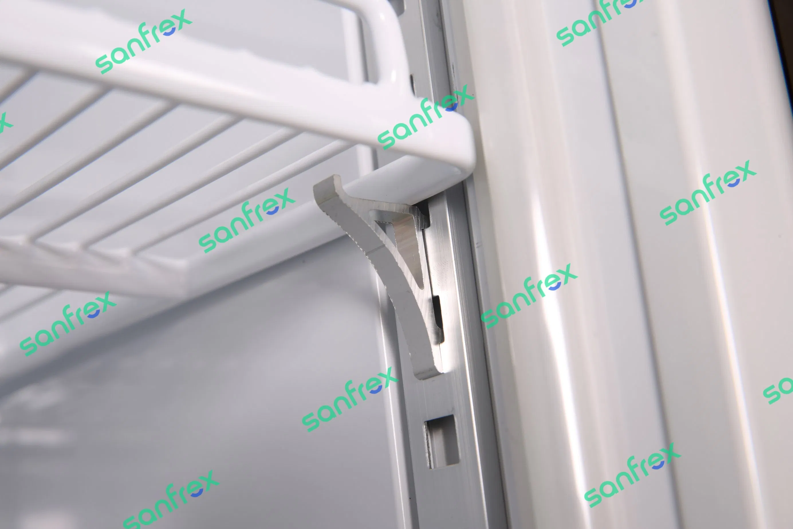 Foshan Ss-D159wac Ice Commercial Display Freezer with HS Code 84185000