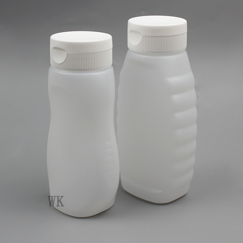 Пластиковая бутылка для соуса 330 мл